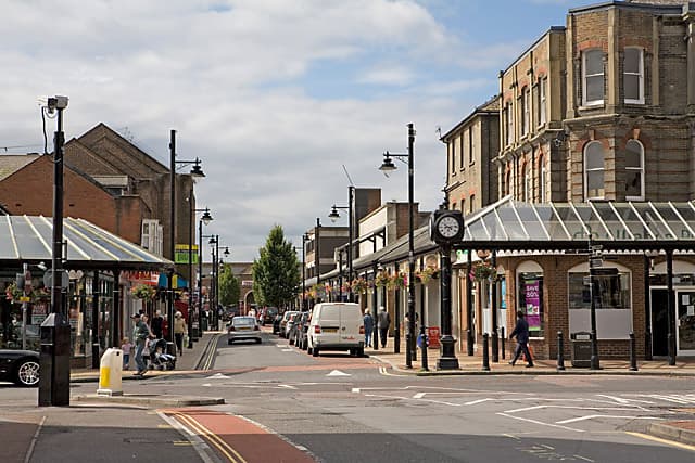 Market Street, Eastleigh, looking toward the Swan Centre
