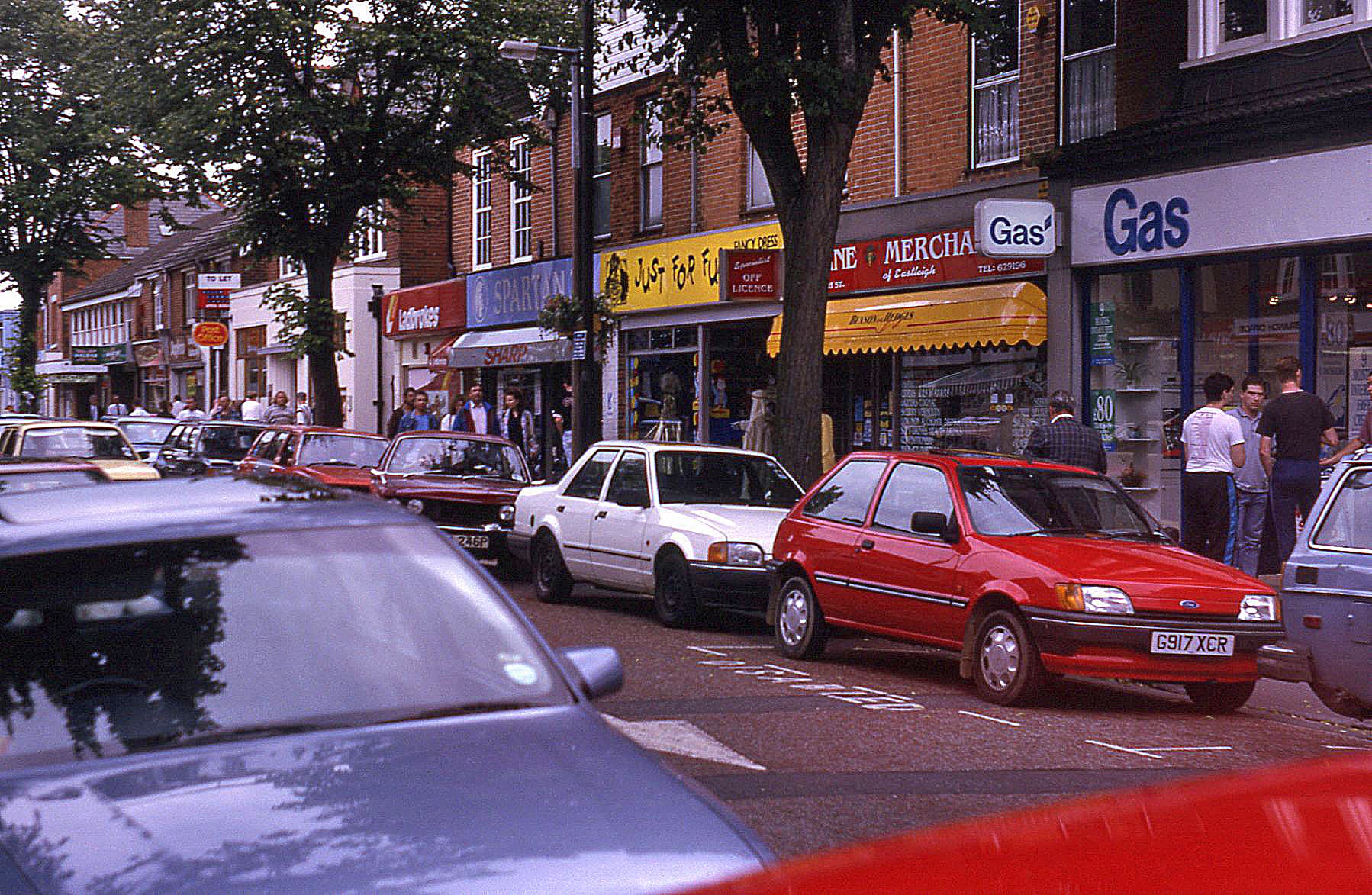 High Street, Eastleigh — pedestrianised shopping street